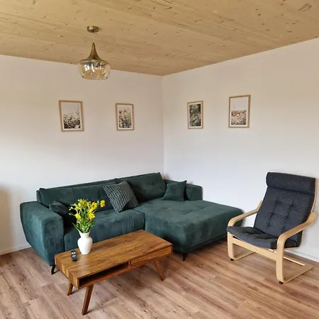 Apartment Fewo1 Neuwertige, Grosse 110qm Ueber Zwei Etagen Mit Balkon Im Aussenbereich *