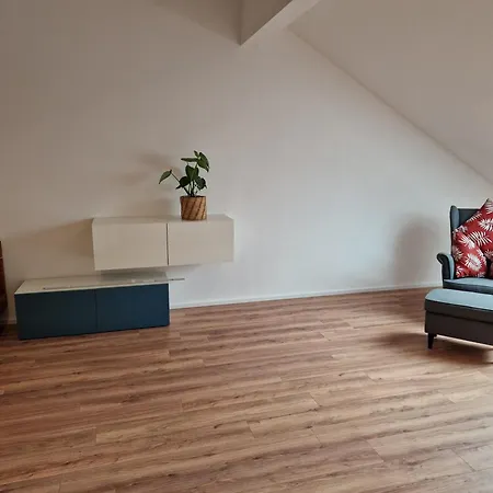 Apartment Fewo1 Neuwertige, Grosse 110qm Ueber Zwei Etagen Mit Balkon Im Aussenbereich *