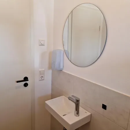 Fewo1 Neuwertige, Grosse 110qm Ueber Zwei Etagen Mit Balkon Im Aussenbereich Apartment