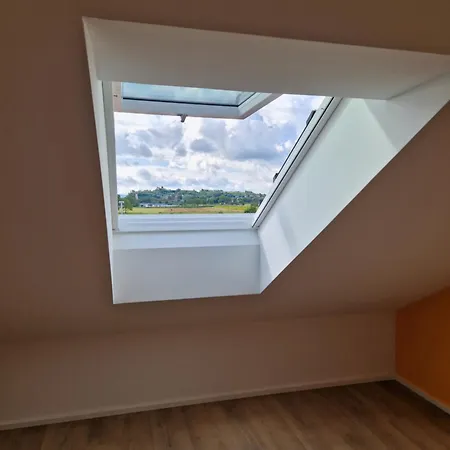 Fewo1 Neuwertige, Grosse 110qm Ueber Zwei Etagen Mit Balkon Im Aussenbereich * Riegel