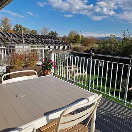 Fewo1 Neuwertige, Grosse 110qm Ueber Zwei Etagen Mit Balkon Im Aussenbereich